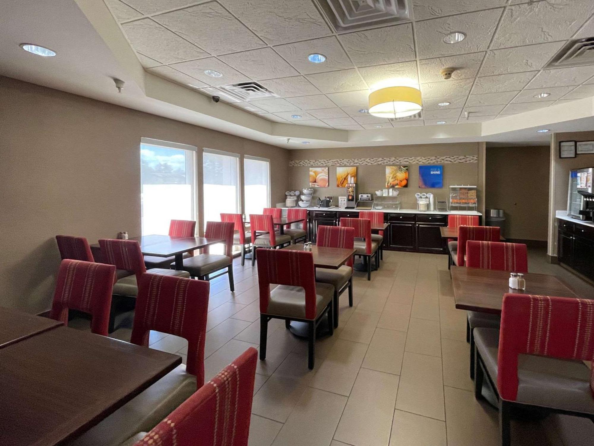 Comfort Suites Crossville Exterior foto